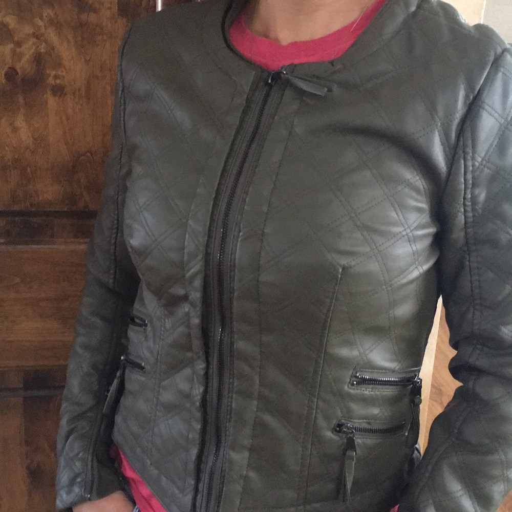 Jacket - Picture 6 of 7